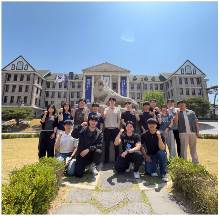 Group photo for Teachers' Day 2026